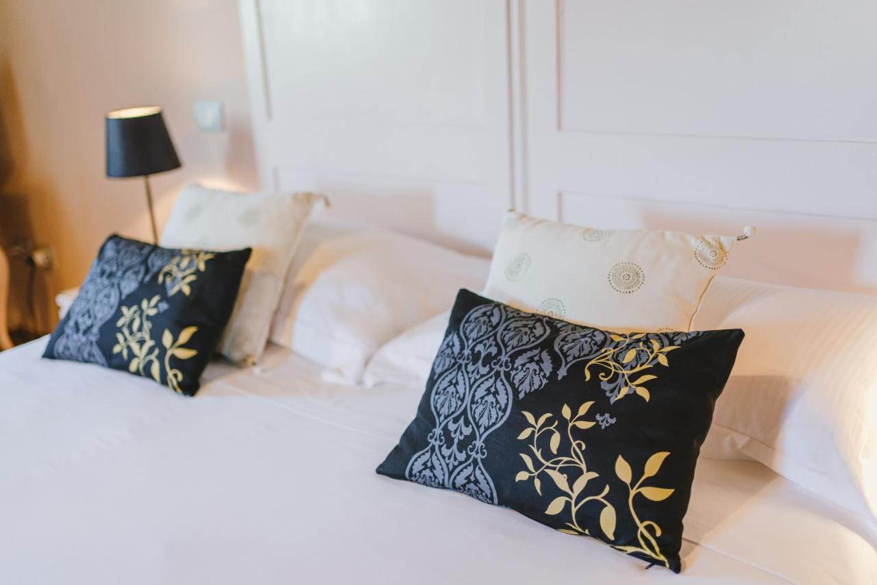 Duchess Boutique De Charme Bed & Breakfast ฟลอเรนซ์ ภายนอก รูปภาพ